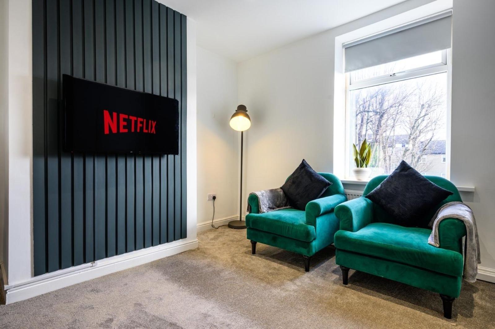 Home In West Yorkshire, Close To Leeds City Center, Sleeps 3! แบทลีย์ ภายนอก รูปภาพ